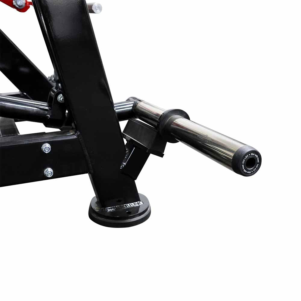 Close-up of the olympic weight stack peg from a black bicep curl machine