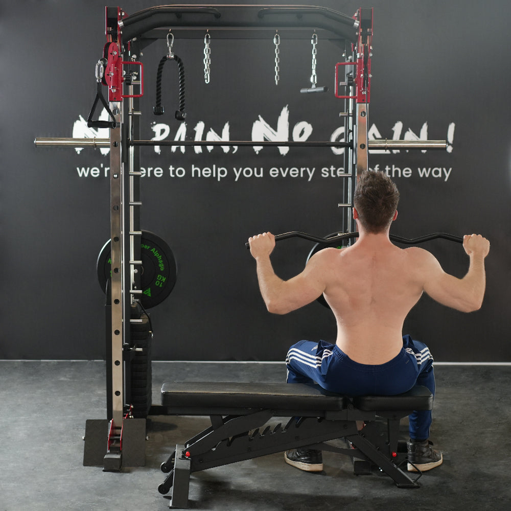 male model image for latpulldown bar  in smith machine jl006